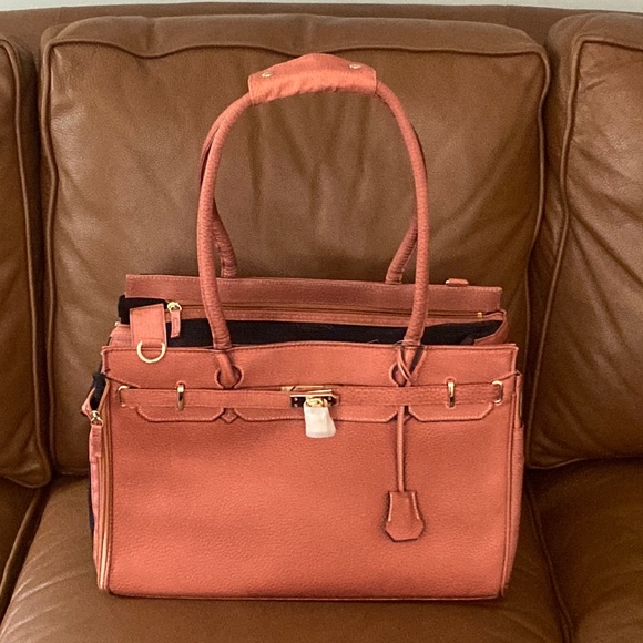 “A Pet with Paws” Madison Carrier w/ Pet-Trek®️Airline Approved, Small Pet, NWT - Picture 2 of 14